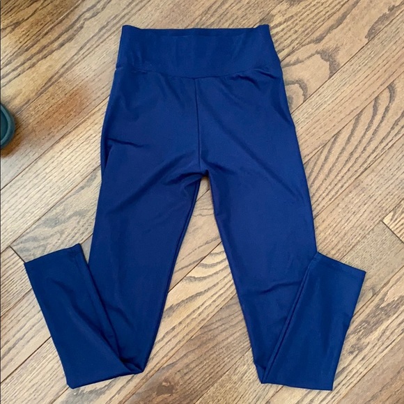 Highwaisted Shaping Shiny Leggings - Picture 5 of 6